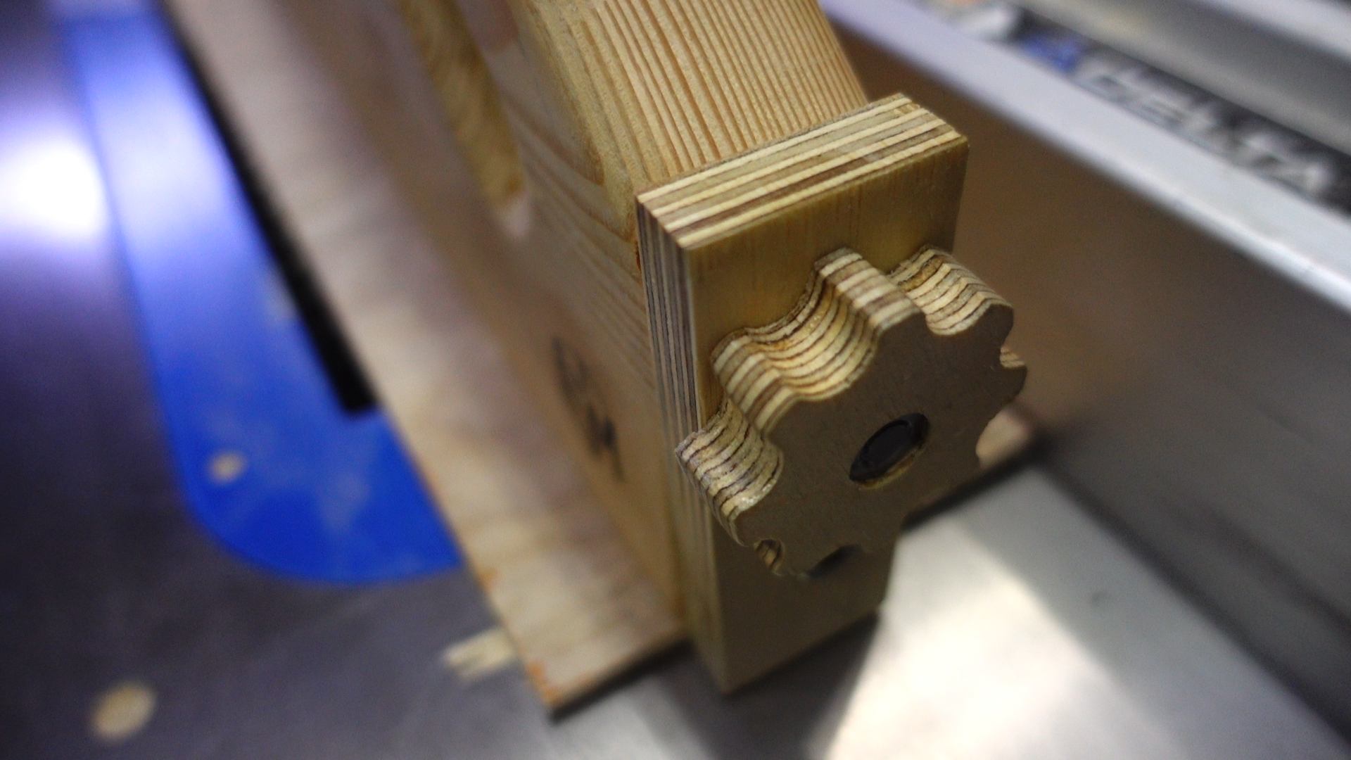 Adjustable Table Saw Push Stick Plans - Image 5